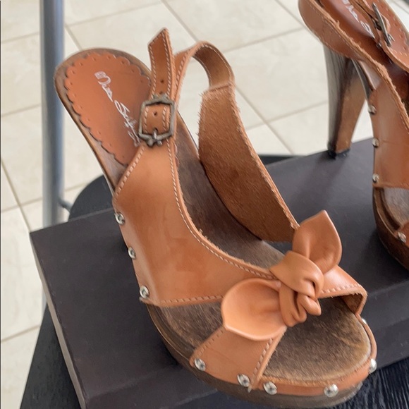 Miss Selfridge Tan Leather Heeled Sandals - Picture 2 of 5